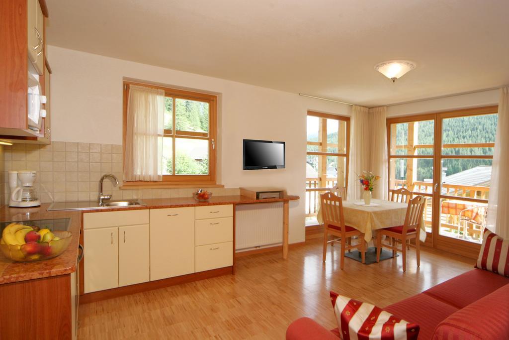 Apartments Serghela San Cassiano  Room photo