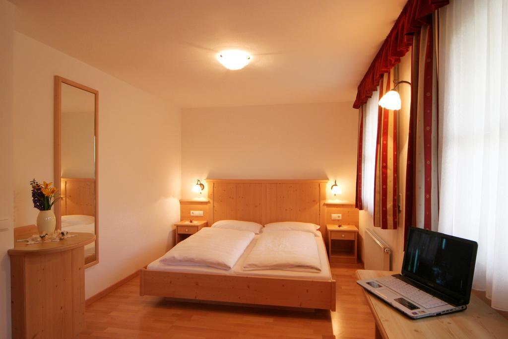 Apartments Serghela San Cassiano  Room photo
